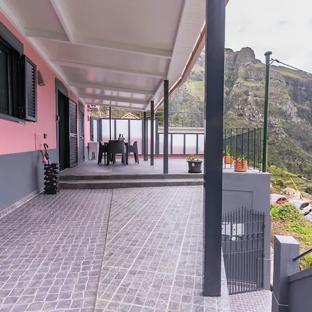 Ferienhaus Vale Da Serra de Água